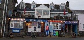 The Sup Shack Wellington Inn